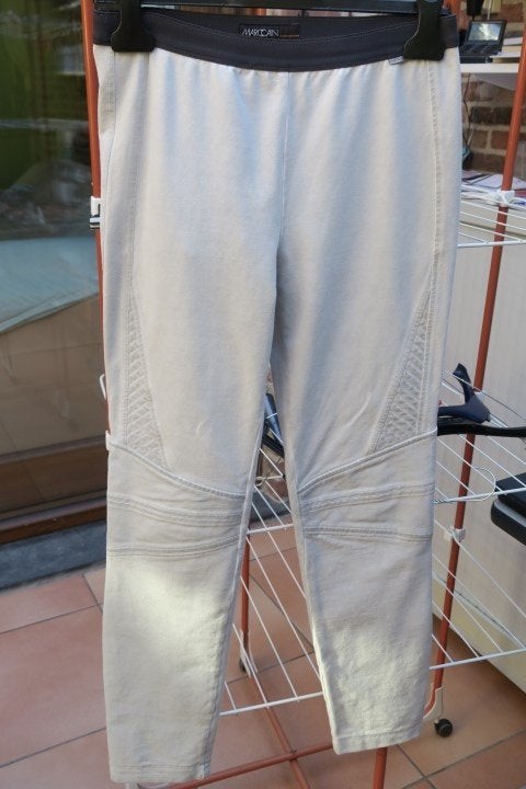 Broek jogging off-white Marccain mt 3 (38), Kleding | Dames, Maat 38/40 (M), Overige kleuren, Ophalen of Verzenden, Zo goed als nieuw