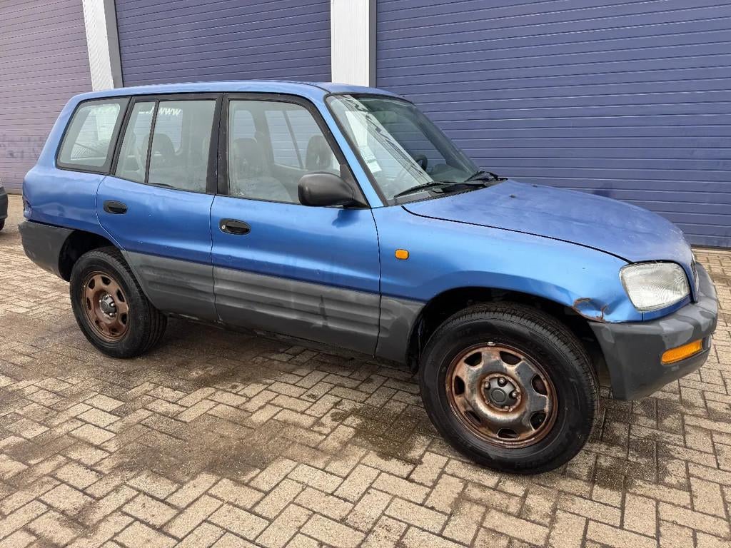 Toyota RAV4 *PETROL-ESSENCE-5DOORS* (bj 1998), Autos, Oldtimers & Ancêtres, Achat, Entreprise, Boîte manuelle, 5 portes