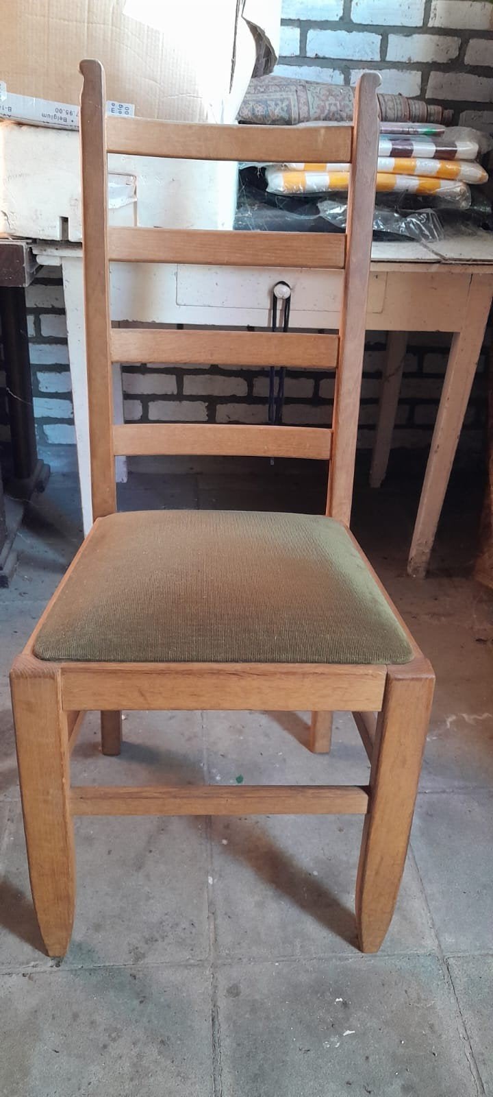 6 houten eetkamerstoelen, Ophalen