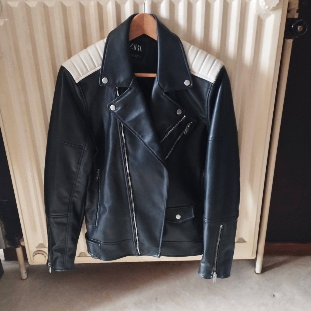 Comme Neuf Zara Blouson en cuir synthétique T. Médium, Vêtements | Hommes, Vestes | Hiver, Enlèvement, Comme neuf, Autres couleurs