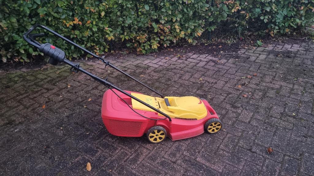 Grasmaaier wolf garten elektrisch, Tuin en Terras, Grasmaaiers, Ophalen, Cirkelmaaier, Gebruikt, Wolfgarten