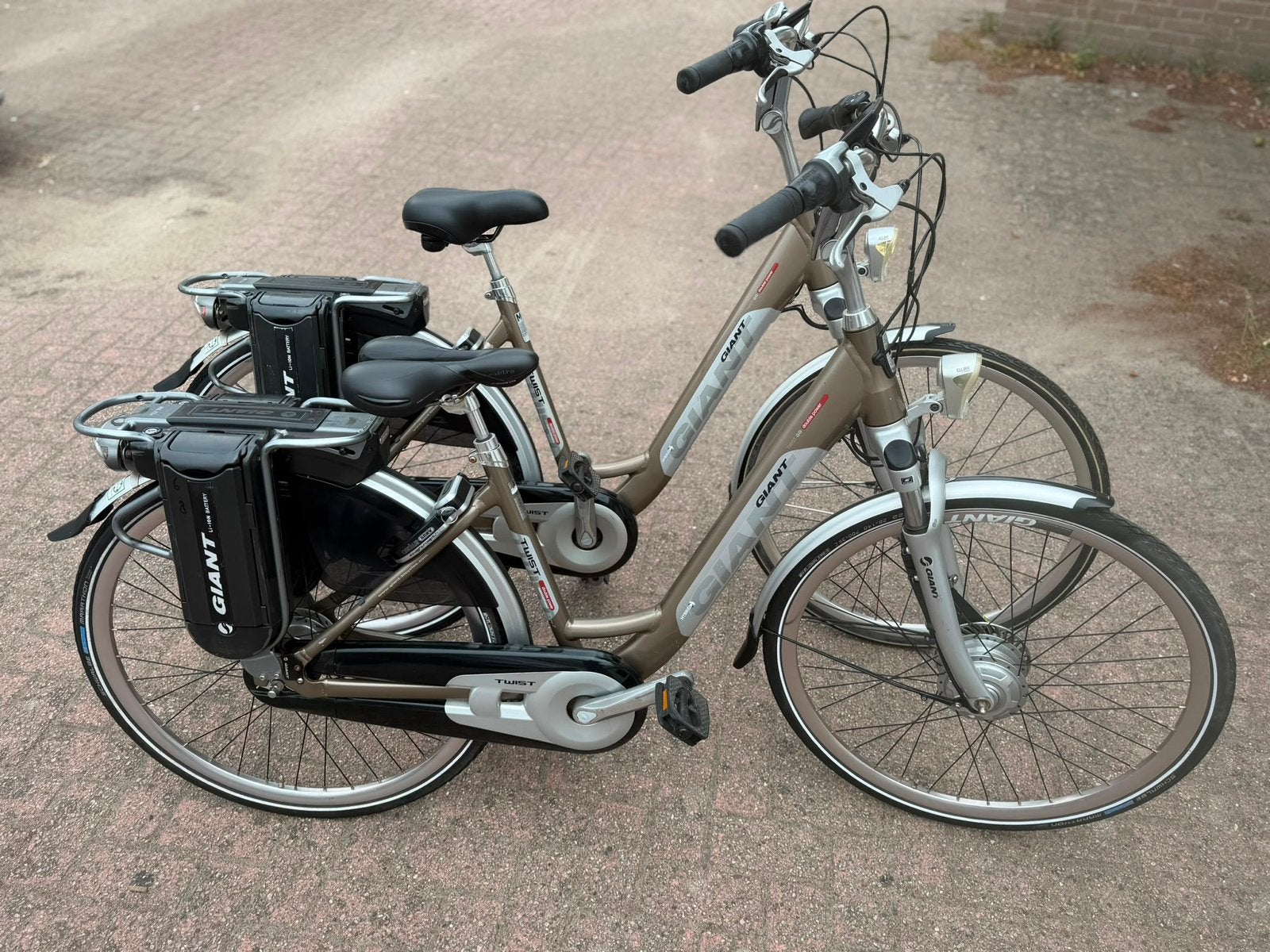 Set electrische giant hybride fietsen, 51 à 55 cm, 50 km par batterie ou plus, Enlèvement, Giant