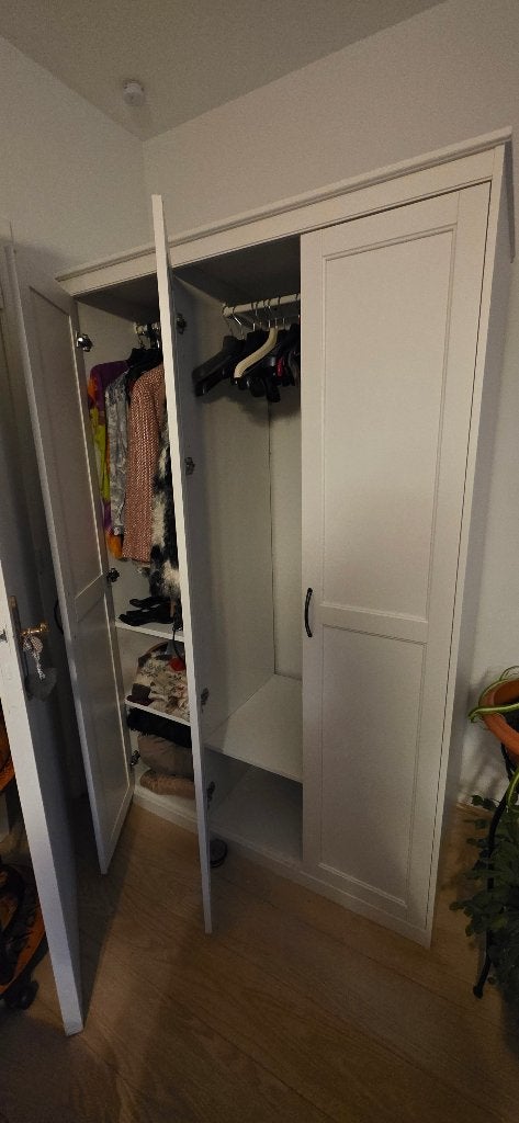 Armoire IKEA SONGESAND 120 x 60 x 191 cm, très bon état, Enlèvement, Comme neuf