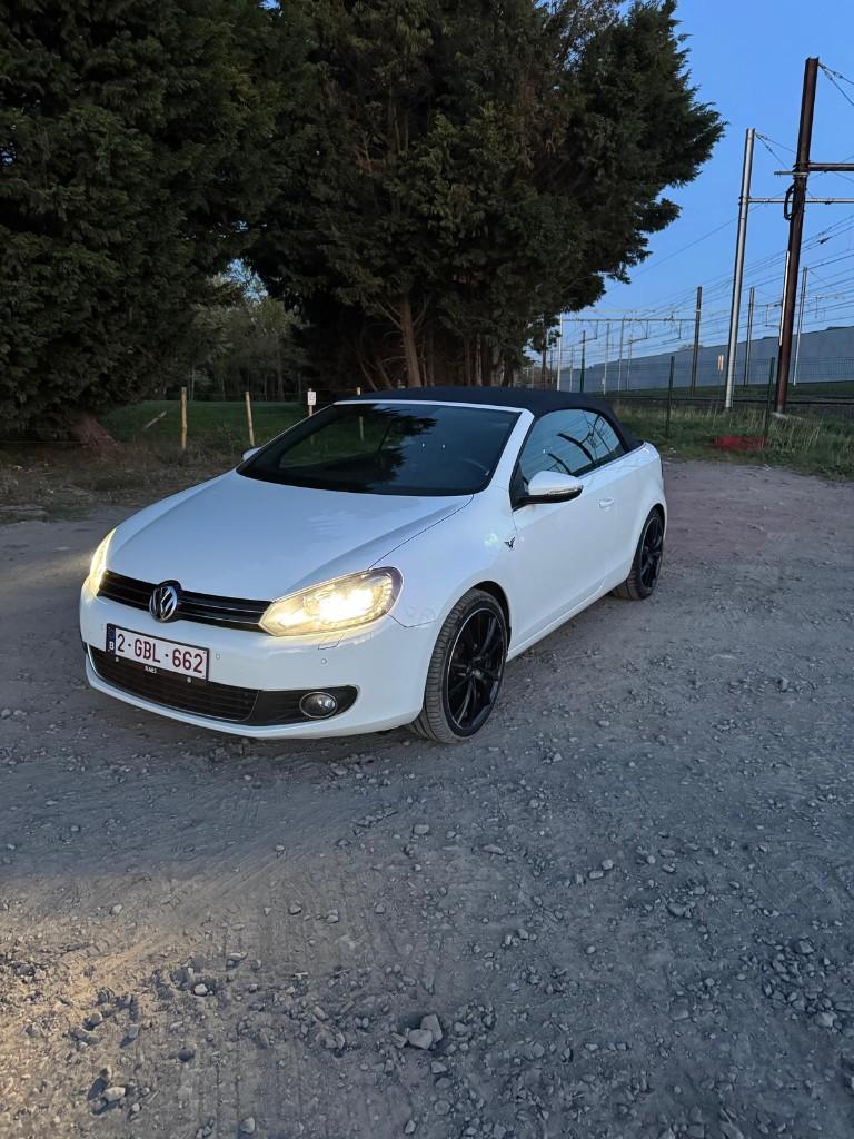 VOLKSWAGEN Golf VI Cabriolet 1.6 TDI 105ch, Autos, Cuir, Euro 5, Achat, Cabriolet