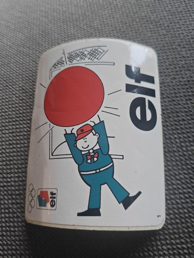 Sticker elf, Ophalen