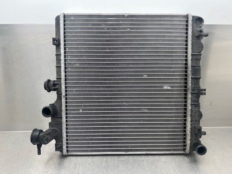 RADIATEUR EAU Hyundai Atos (01-1997/12-2008), Dhr. M. Roggen, Stadsweg 37 37
9917 PV  WIRDUM GR., NL, Hyundai, Utilisé