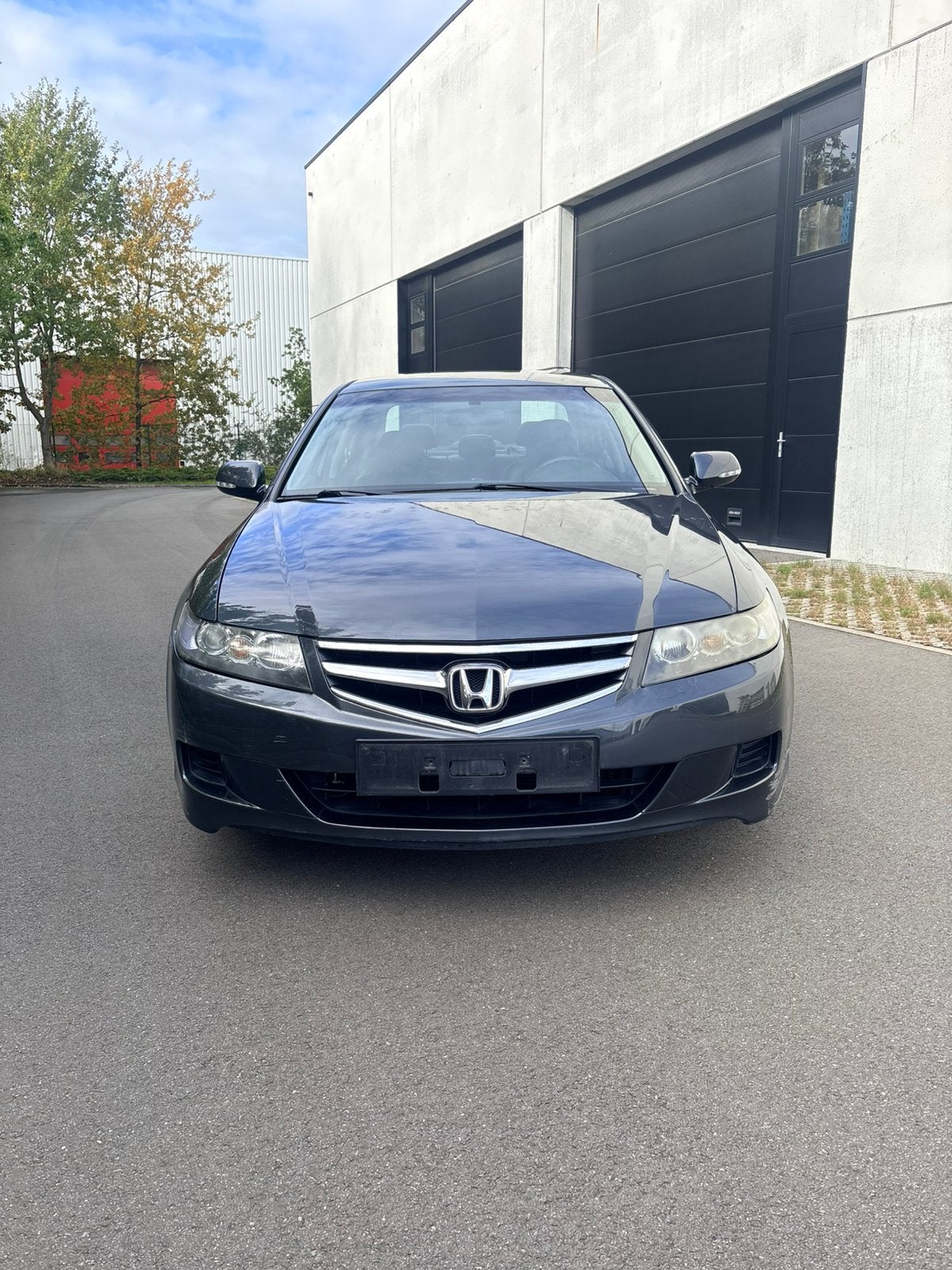 HONDA ACCORD 2.0 iVTEC AUTOMAAT 115000KM AIRCO, Auto's, 114 kW, 4 cilinders, Leder, Grijs