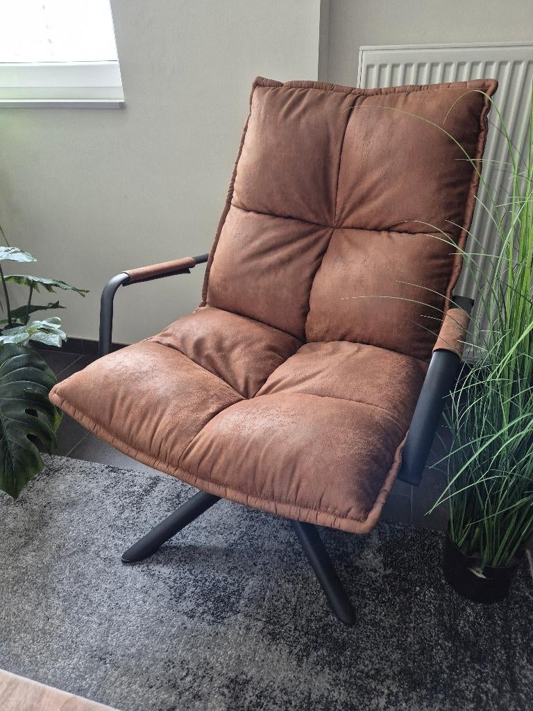 Fauteuil in Cognac Kleur, Ophalen, Zo goed als nieuw, Leer