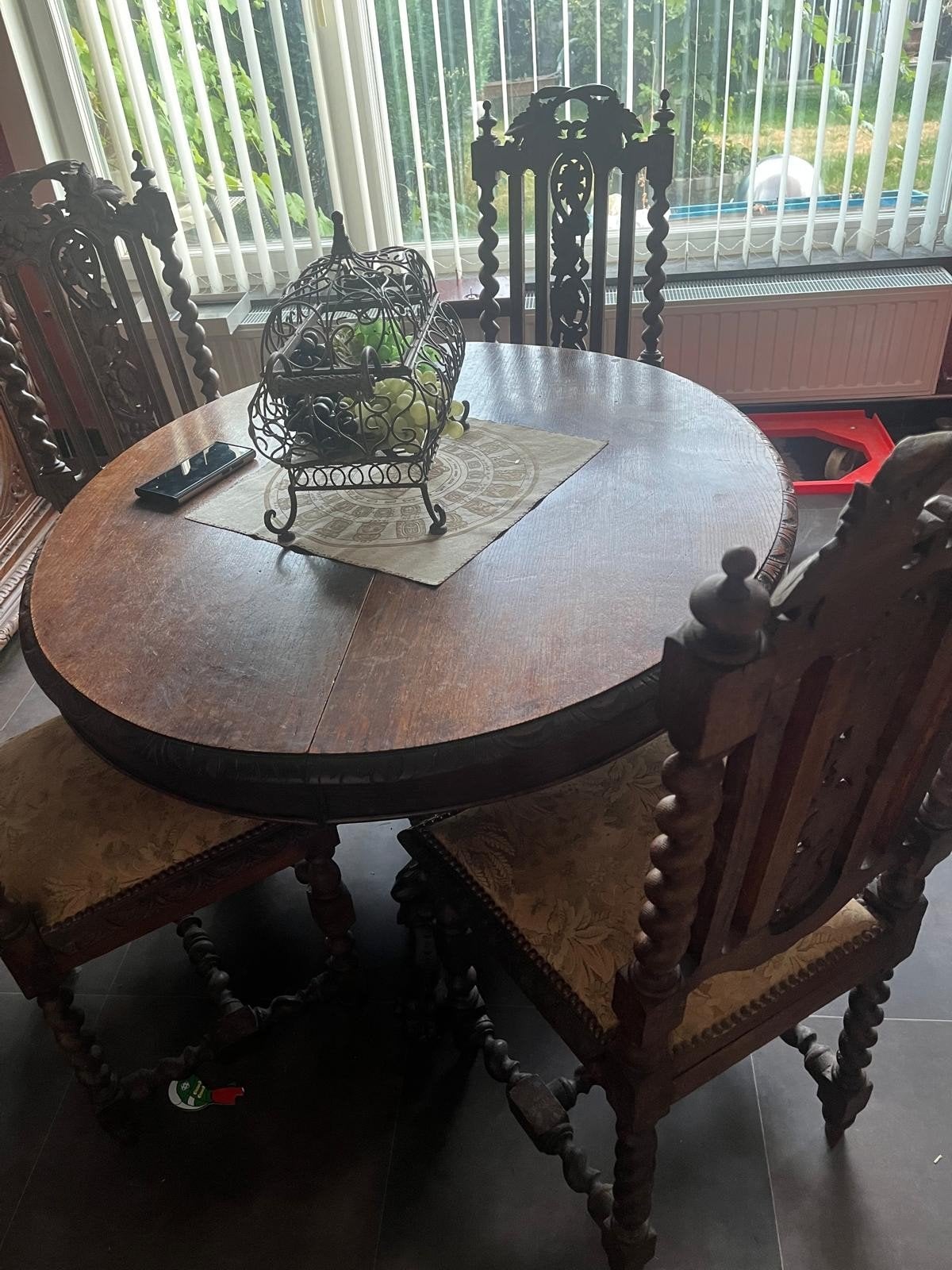 Antieke ronde tafel met 4 stoelen, Antiek en Kunst, Antiek | Meubels | Tafels, Ophalen