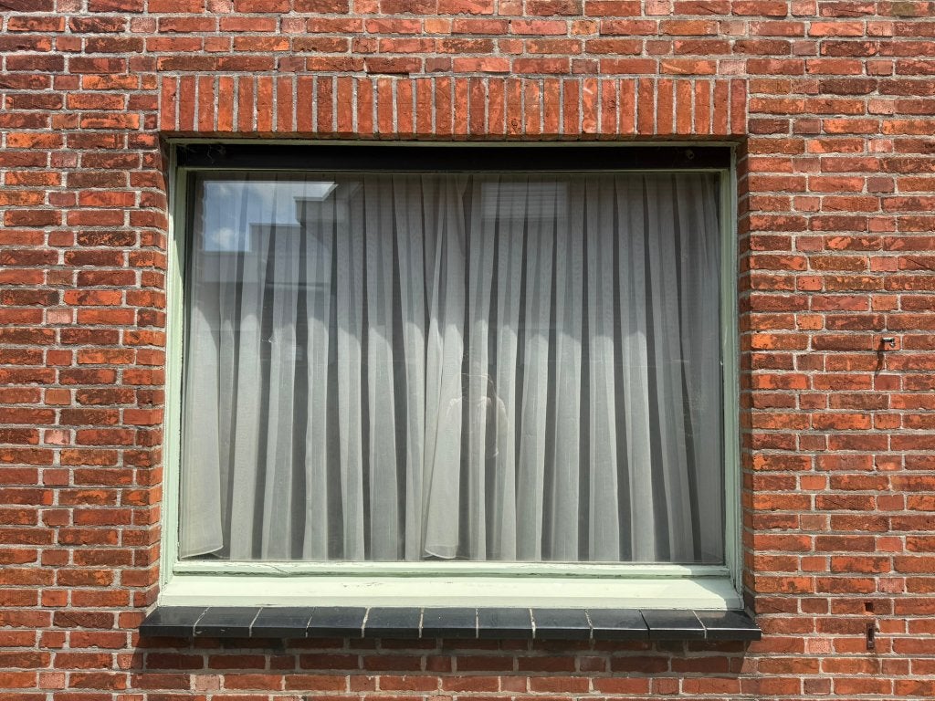 Houten raam met dubbel glas, 1m80 x 1m25, Bricolage & Construction, Vitres, Châssis & Fenêtres, Utilisé, Fenêtre de façade ou Vitre
