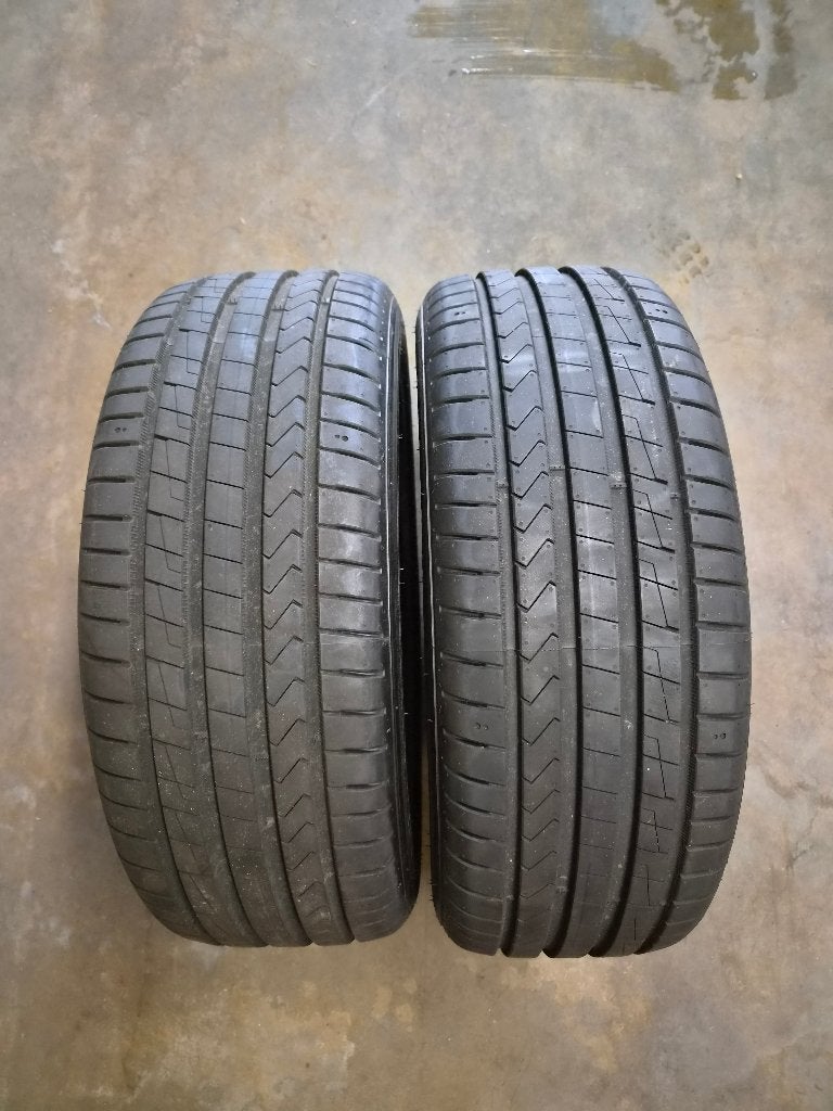 2 banden Hankook 205/55R16, Auto-onderdelen, Ophalen, 16 inch, Nieuw, 205 mm