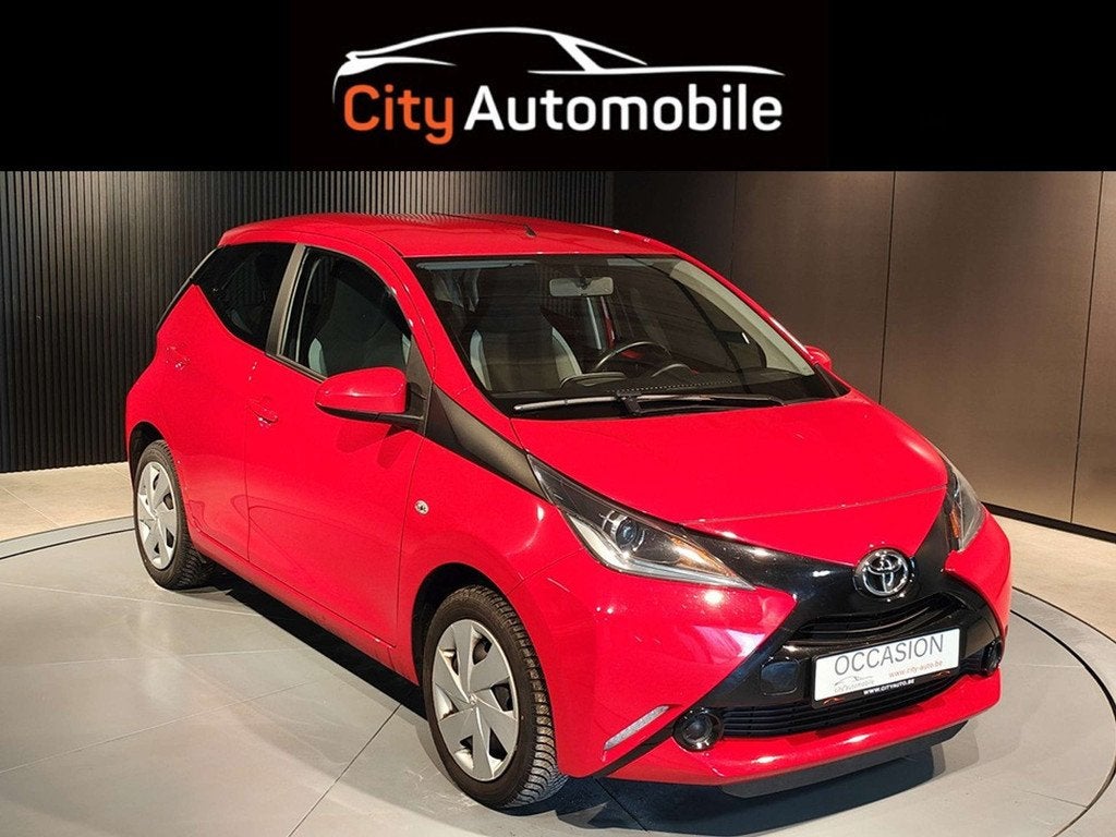 Toyota Aygo 1.0 VVT-i CLIMATISATION BLUETOOTH CAMERA, Auto's, Toyota, 4 zetels, Stof, Gebruikt, 93 g/km