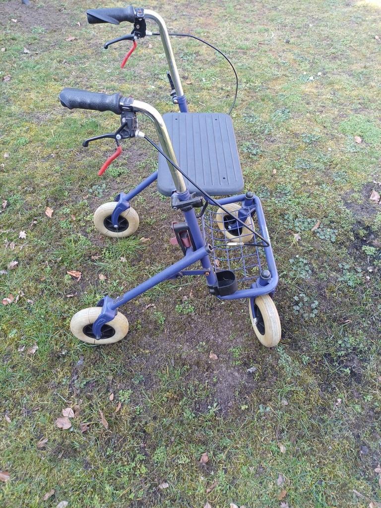 Rollator met zitje en mand, Diversen, Ophalen, Opvouwbaar