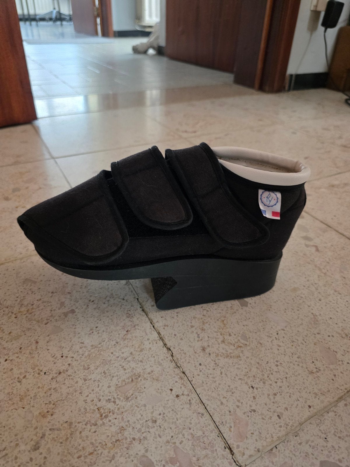chaussure post-opératoire de décharge gauche, Enlèvement, Utilisé