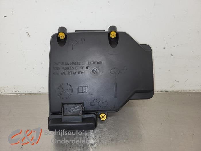 Boîte à fusibles d'un Peugeot Boxer, Autos : Pièces & Accessoires, -, 3 mois de garantie, Utilisé, -