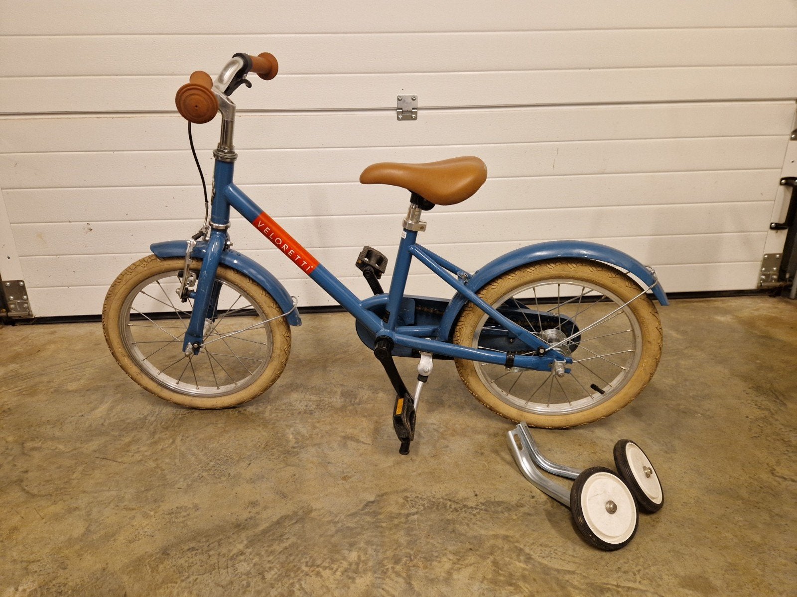 veloretti 16inch, Fietsen en Brommers, Ophalen, Zijwieltjes