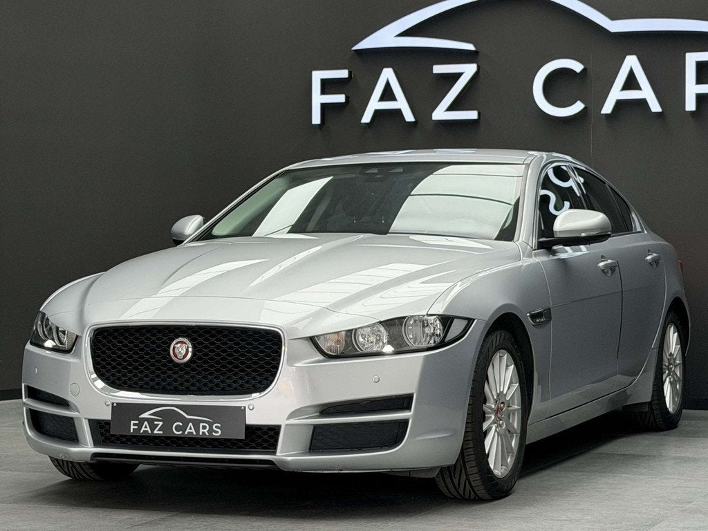 Jaguar XE 2.0 D E-Performance * GPS + REGU + GARANTIE *, Autos, Argent ou Gris, Achat, Entreprise, Boîte manuelle