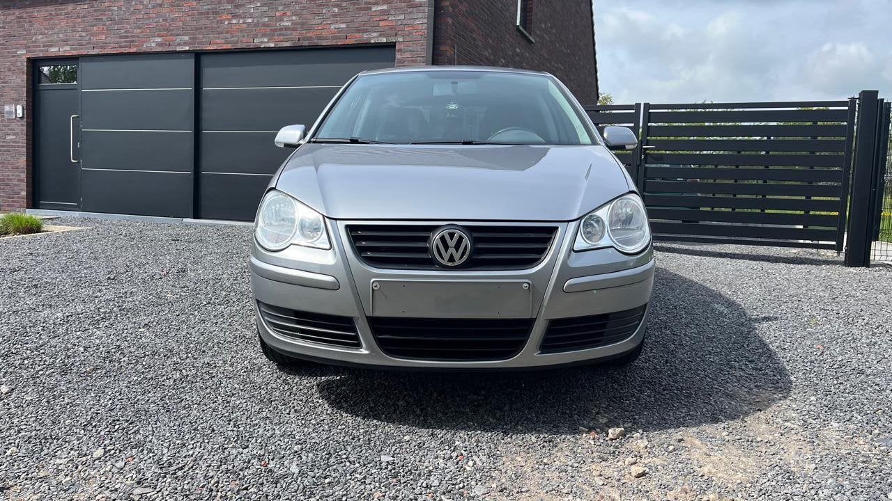 Volkswagen Polo 1.2 benzine, 2007 bouwjaar, 132.000 km, Autos, Argent ou Gris, Achat, Entreprise, Boîte manuelle