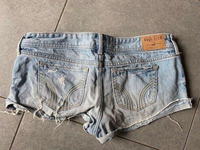 Holister Toffe jeansshort maat 29, Kleding | Dames, Spijkerbroeken en Jeans, Hollister, Ophalen of Verzenden, W28 - W29 (confectie 36)