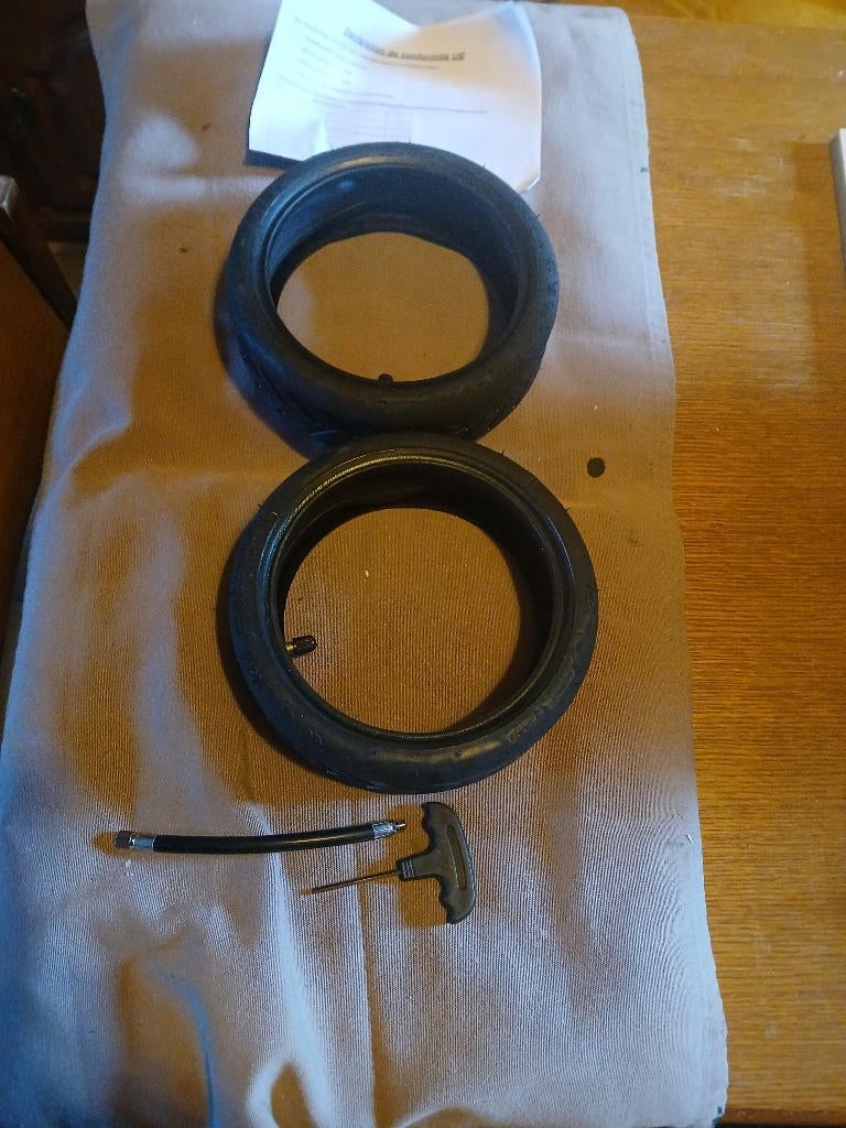 Twee banden voor Xiamo M365 step, Ophalen, Nieuw, Elektrische step (E-scooter), Xiaomi
