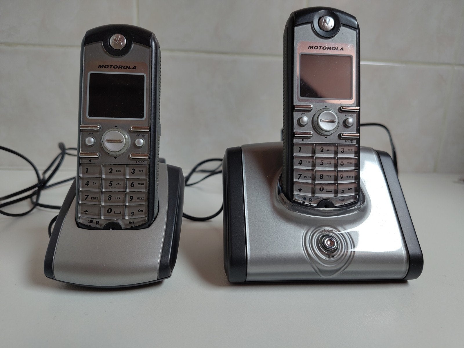 Digitale draadloze telefoon, Motorola., Ophalen of Verzenden, Gebruikt, 2 handsets