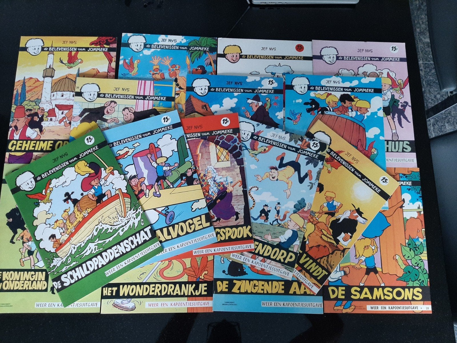 16 Strips van Jommeke  zwart wit uitgave, Livres, BD, Neuf, Plusieurs BD, Enlèvement ou Envoi