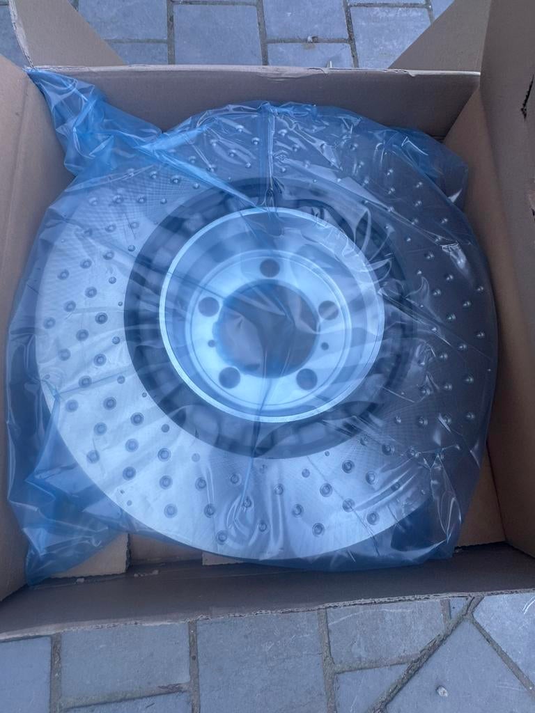 Porsche 992 gt3 remschijf links achter 9GT615601B, Computers en Software, Netwerk switches, Ophalen, Zo goed als nieuw