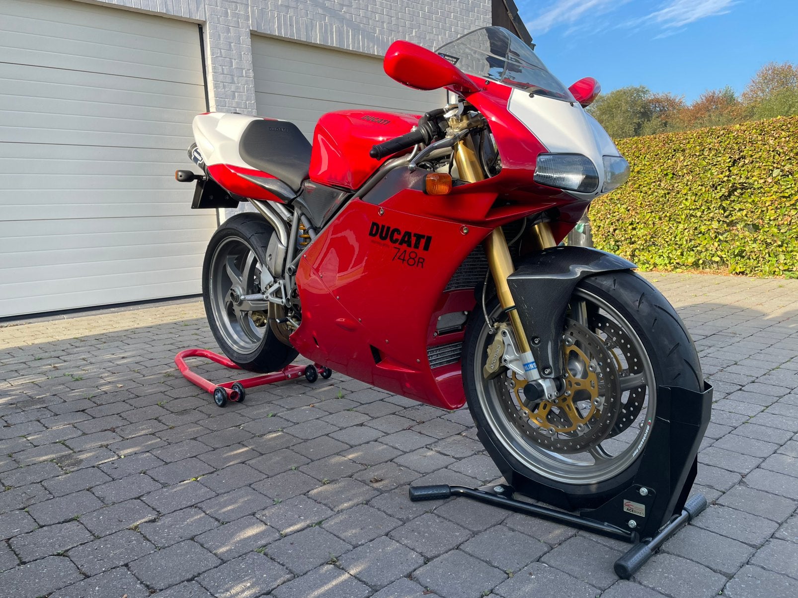 Ducati 748R, Motoren, Particulier