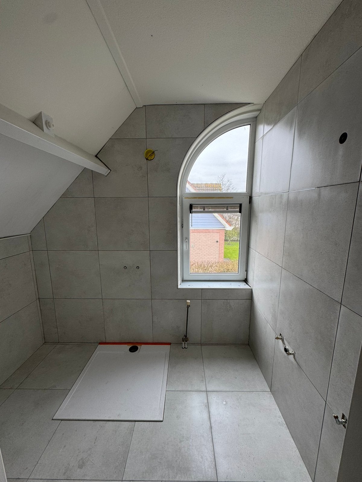 Houtwerk Badkamers Schilderwerk Installaties Rolluiken, Garantie, Meubels