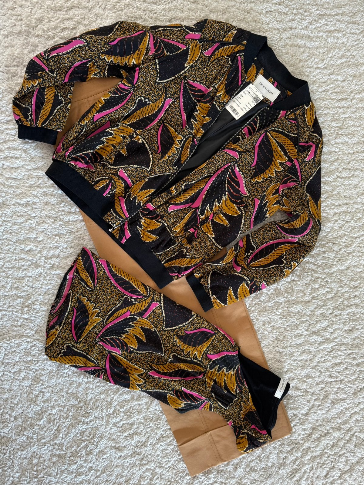 Ensemble double : Bomber + top, Enlèvement ou Envoi, Neuf, Taille 38/40 (M), Multicolore