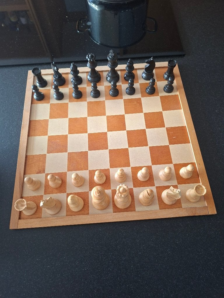 Jeu d'échecs en bois, Een of twee spelers, Ophalen of Verzenden, Zo goed als nieuw, Autre