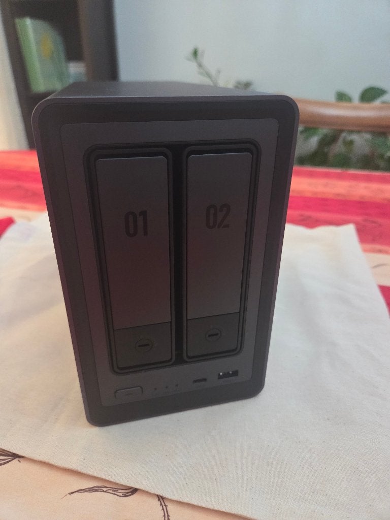 NAS UGREEN NASync DXP2800, Enlèvement ou Envoi, Comme neuf