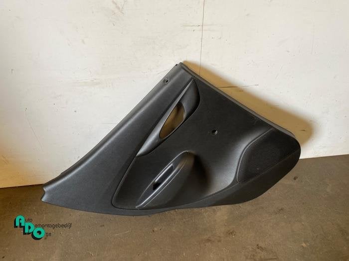 Portierbekleding 4Deurs links-achter van een Opel Karl (Karl, Gebruikt, -, -, Opel
