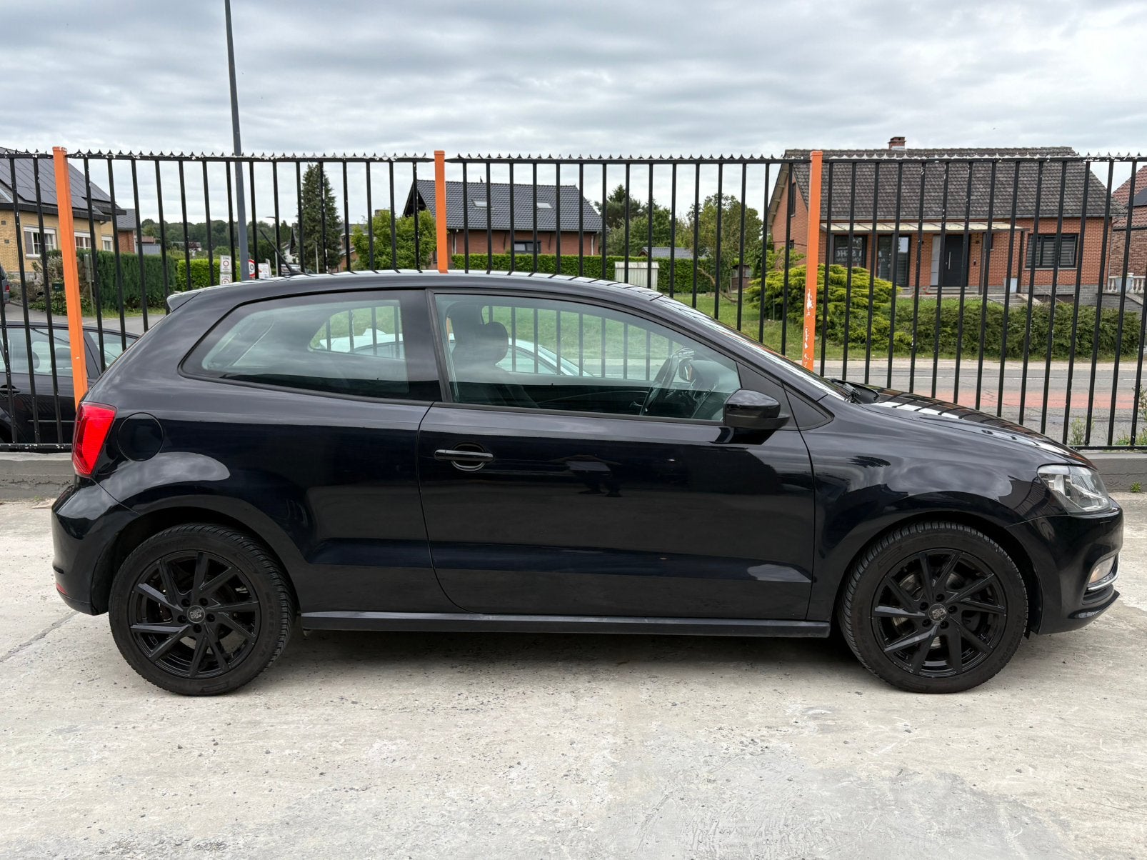VW POLO 6C ÉDITION SPORT 1.4TDI 105CV 254 000KM 2014 EURO 6B, Auto's, Voorwielaandrijving, Stof, Zwart, Bedrijf
