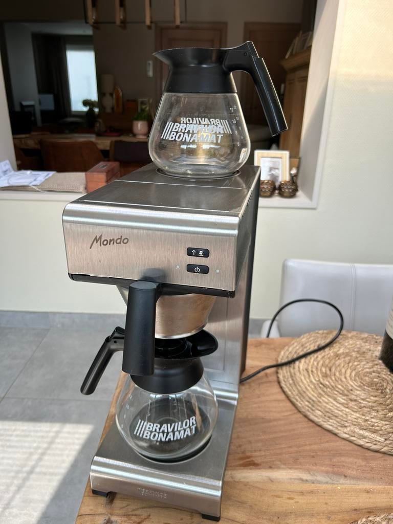 Bravilor Bonomat Mondo, Elektronische apparatuur, Ophalen, Gebruikt, Koffiemachine