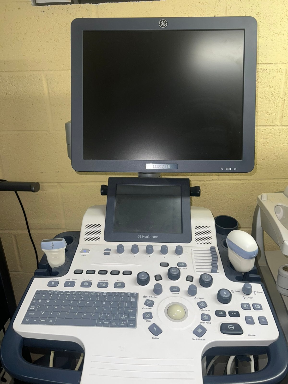 GE Healthcare LOGIQ F8 echoscanner + 2 sondes, Ophalen, Zo goed als nieuw