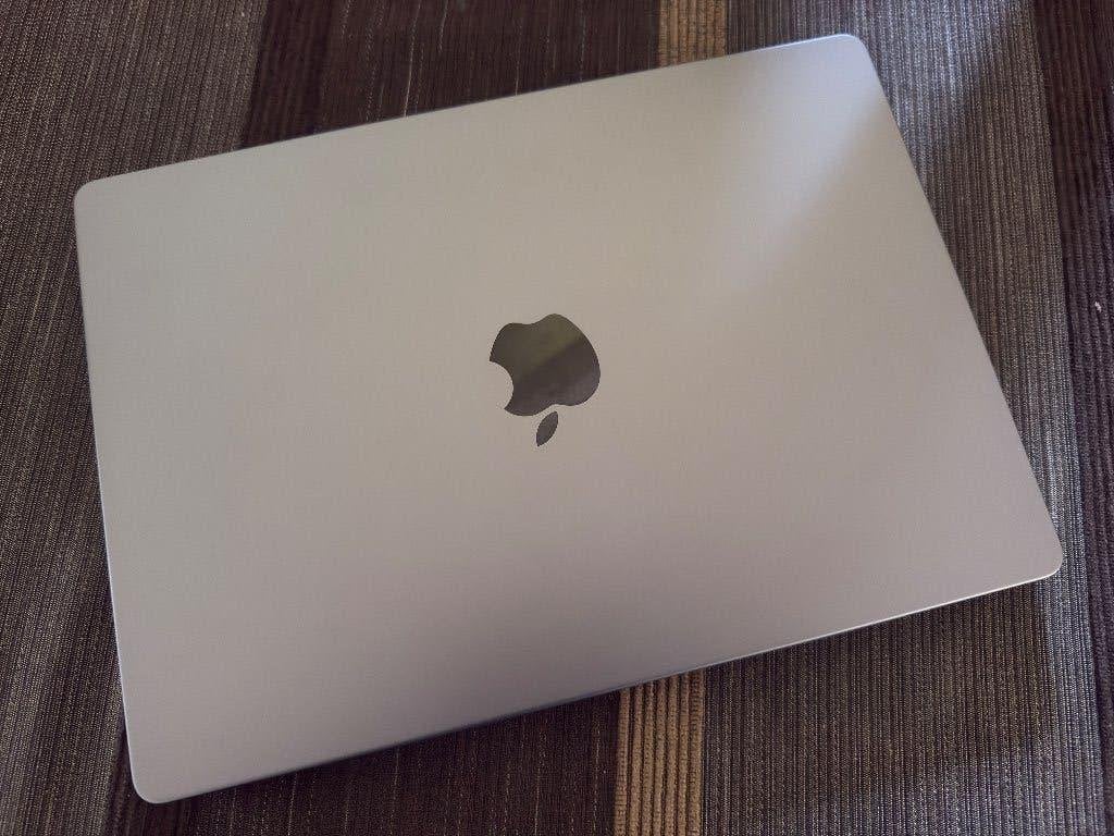 MACBOOK PRO M3 16GB 512GB SSD 14 inch, Computers en Software, Apple Macbooks, Ophalen, Overige groottes, Zo goed als nieuw, MacBook