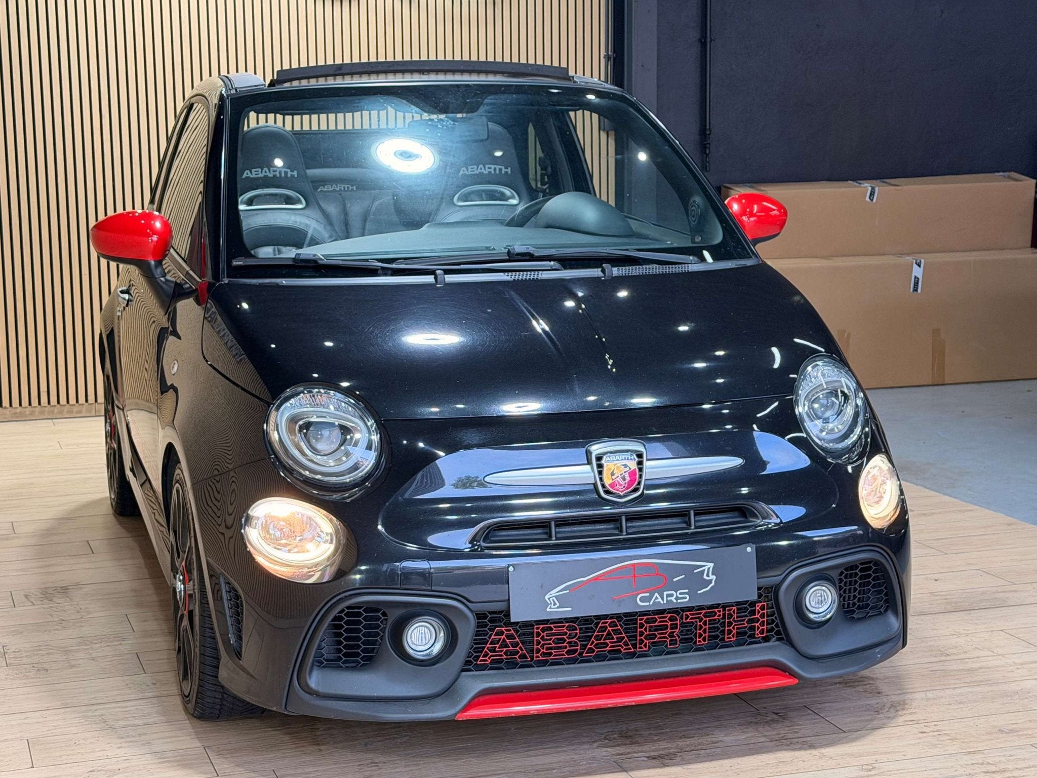 Abarth 595 Turismo 595C 1.4 T-Jet Turismo MTA * GARANTIE 12, Autos, Cuir, Achat, Euro 6, Entreprise
