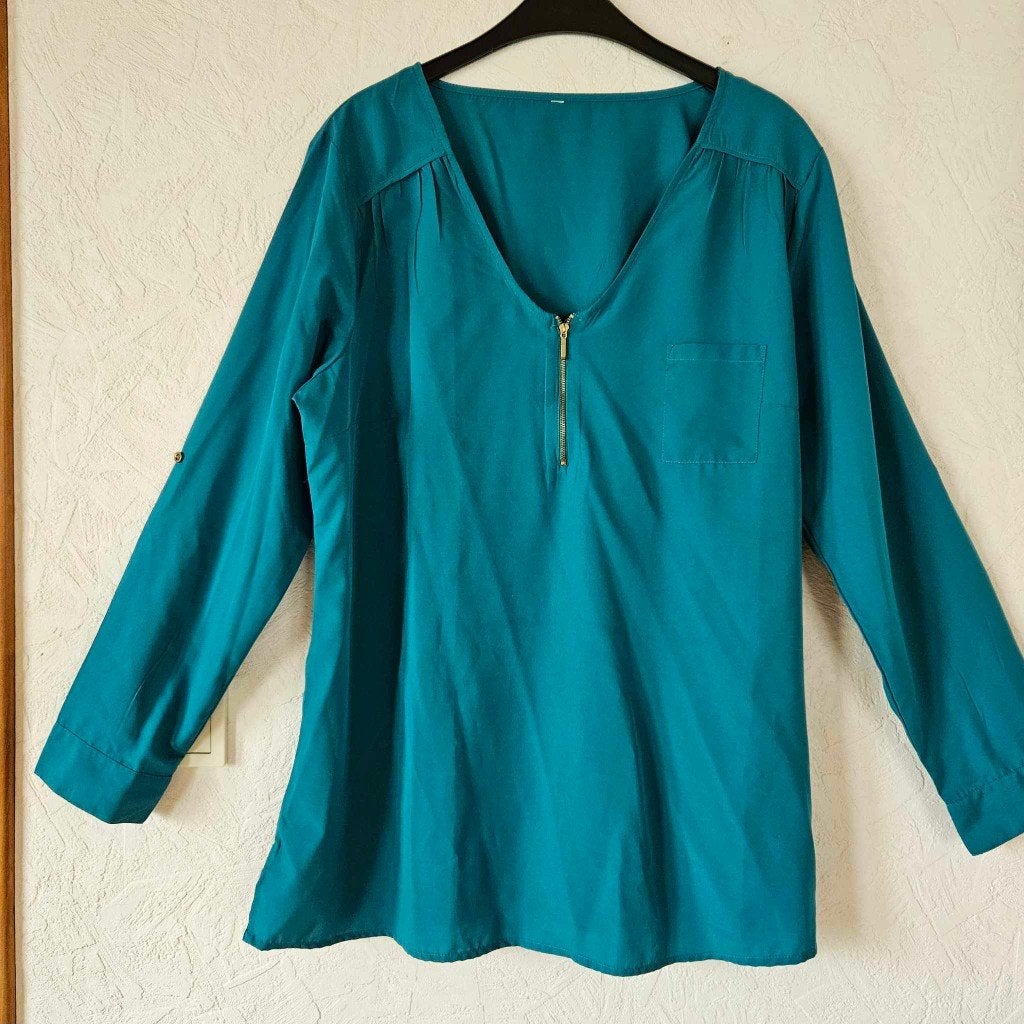 Blouse légère verte col V longues manches taille 44, Kleding | Dames, Blouses en Tunieken, Ophalen of Verzenden, Zo goed als nieuw
