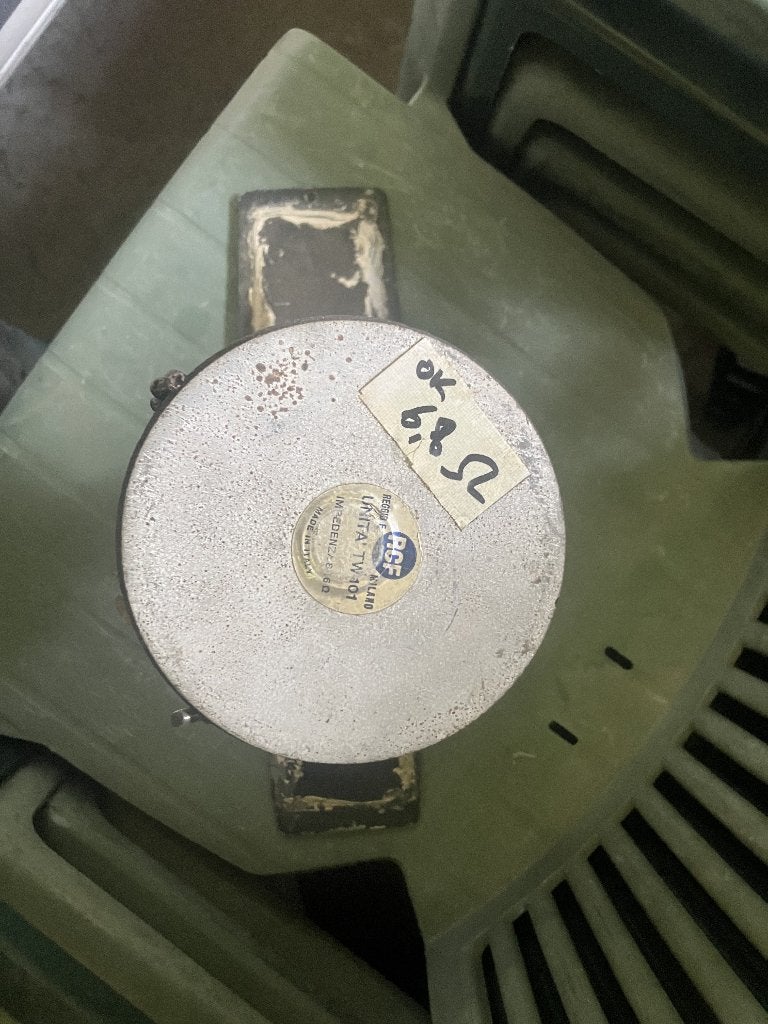 Haut Parleur RCF, Enlèvement