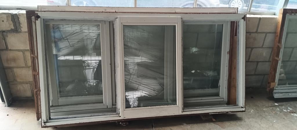 Houten ramen met dubbel glas in., Doe-het-zelf en Bouw, Ophalen, Gebruikt, Raamkozijn, 150 tot 225 cm