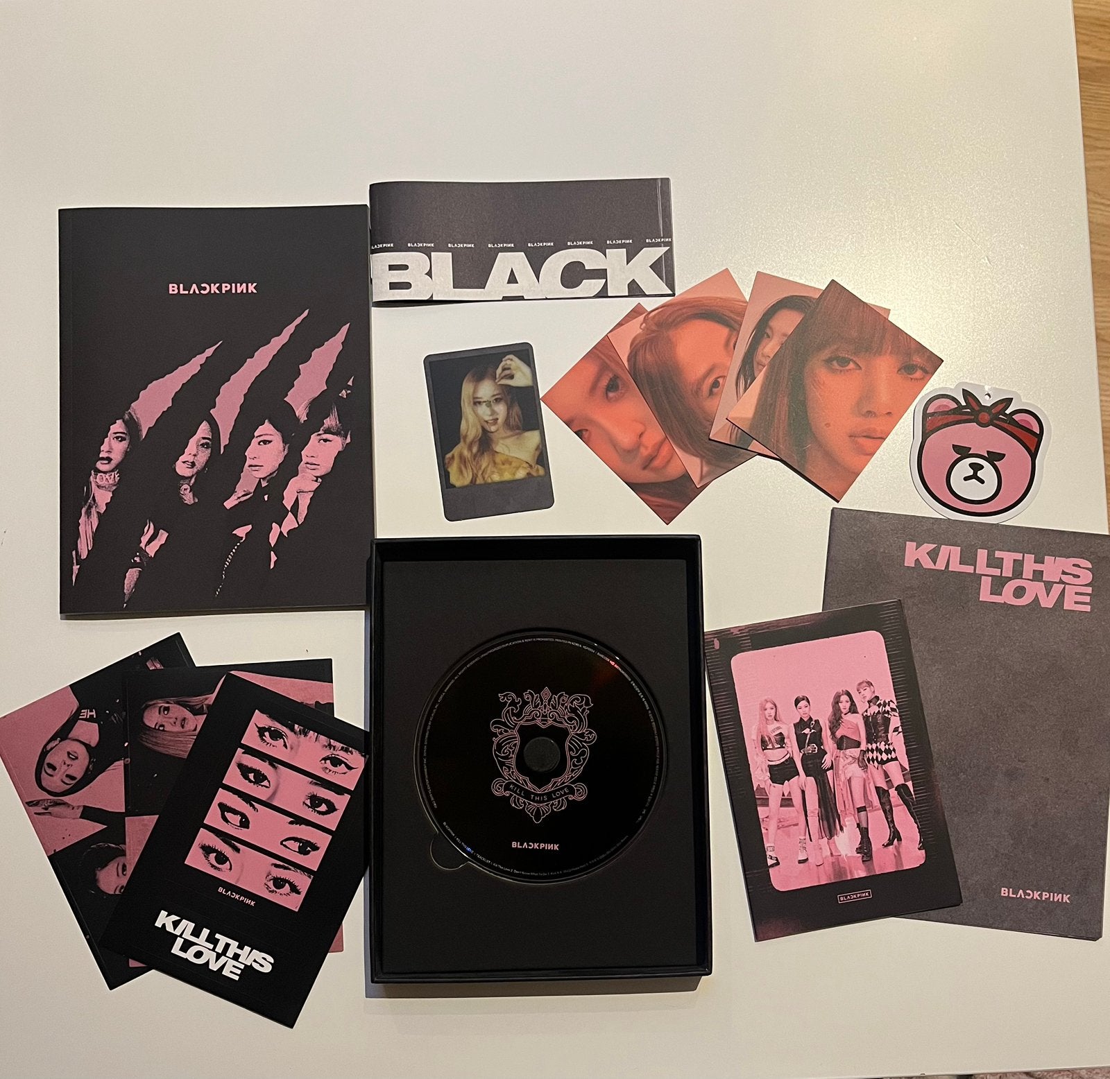 Album noir et rose Kill This Love Black Version, Enlèvement, Comme neuf, Autres genres