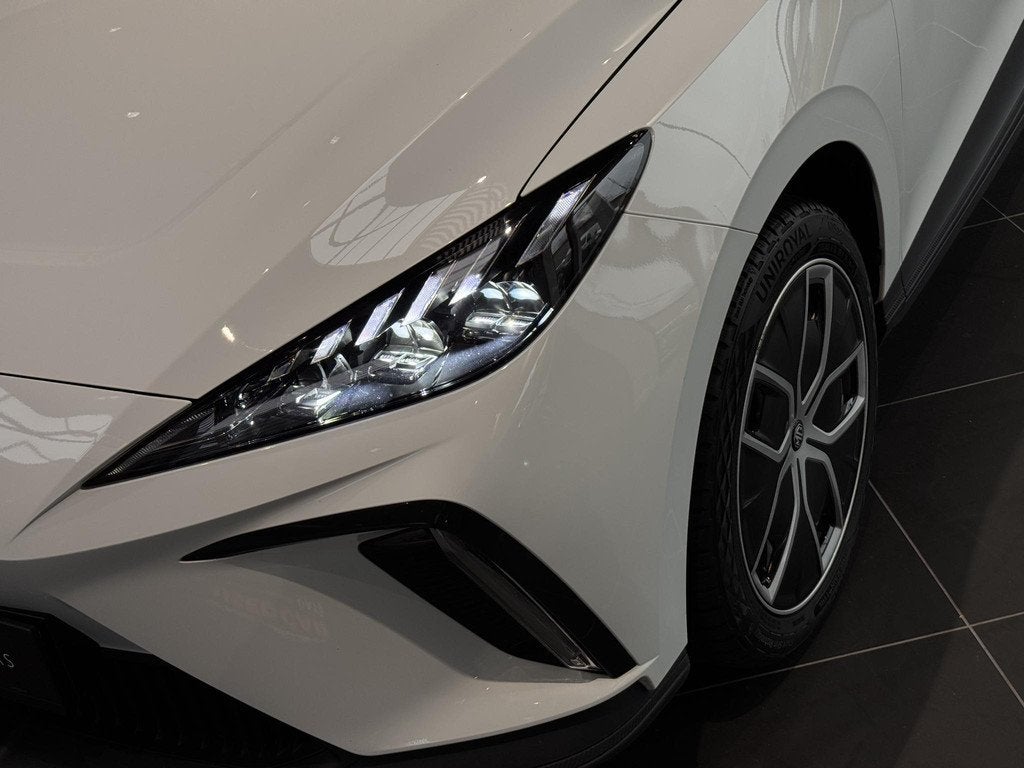 MG MG4 64 kWh Luxury (automatique), Autos, MG, Achat, 5 portes, 5 places, Automatique
