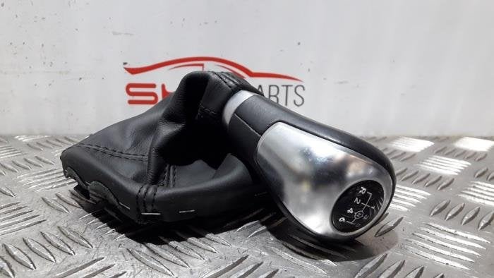 Versnellingspookhoes van een Mercedes B-Klasse, Gebruikt, -, Ophalen of Verzenden, -