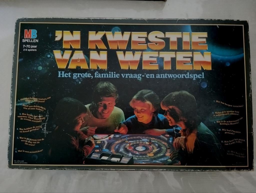 Bordspel n' kwestie van weten 1984, Vijf spelers of meer, Ophalen of Verzenden, Zo goed als nieuw, MB spelen