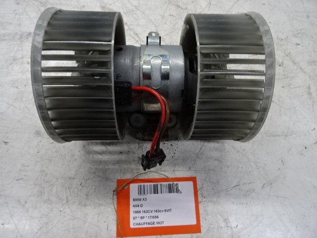 KACHELMOTOR BMW X3 (E83) (09-2003/12-2011), Gebruikt, Mevr. I. Hauben, BMW, Rue de l'Espoir 34 34
4030  GRIVEGNÉE, BE