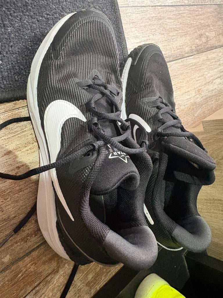 nike shoes, Vêtements | Hommes, Chaussures, Comme neuf, Enlèvement, Chaussures de sport, Noir