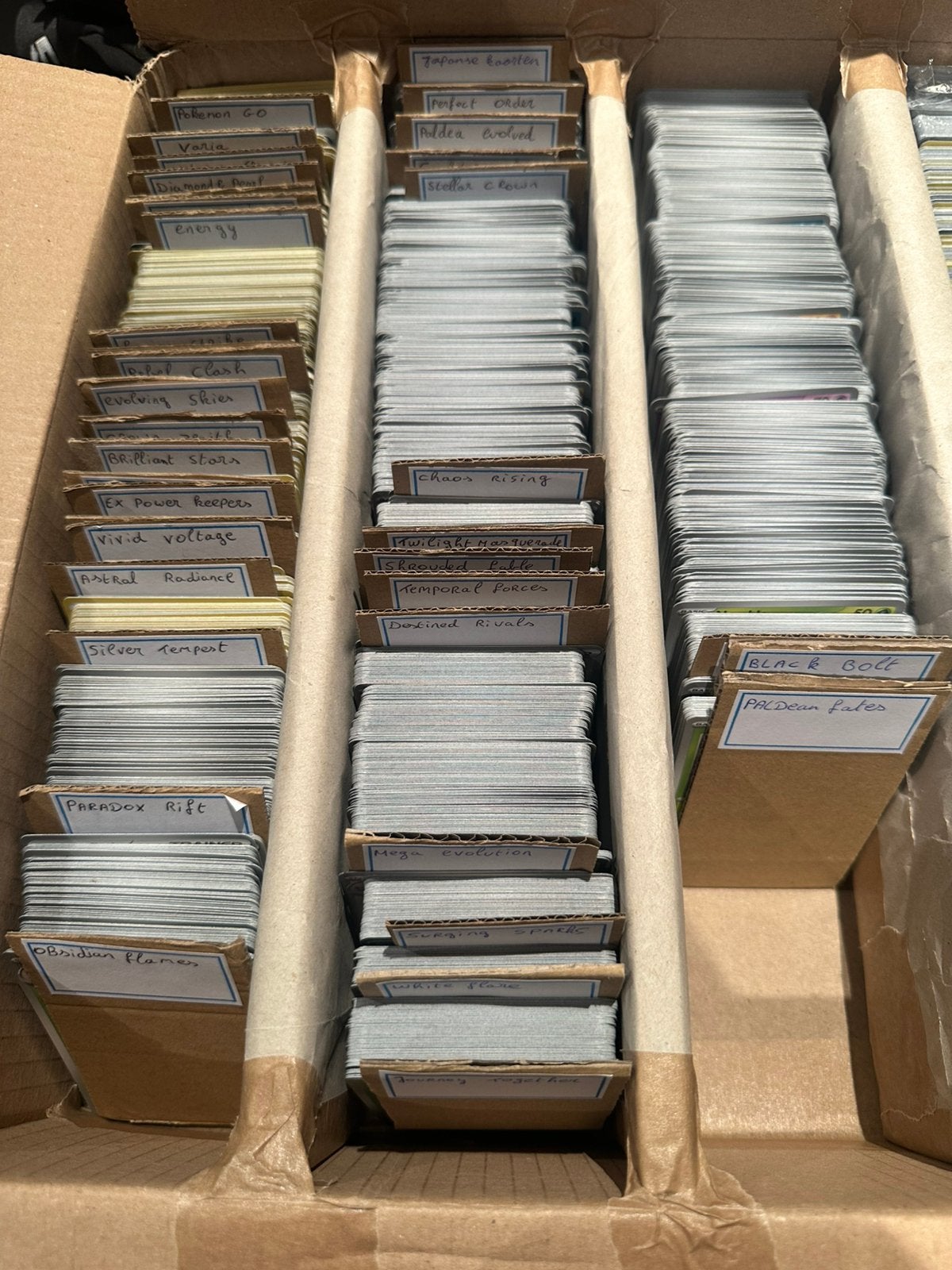 Pokemon kaarten van verschillende reeksen., Enlèvement, Comme neuf, Cartes en vrac