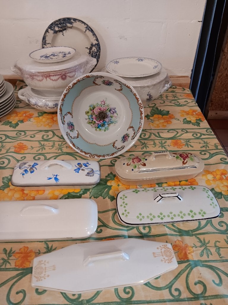 Veel van Boch! voor de verzamelaar! Van diensten, Antiek en Kunst, Antiek | Servies los, Ophalen