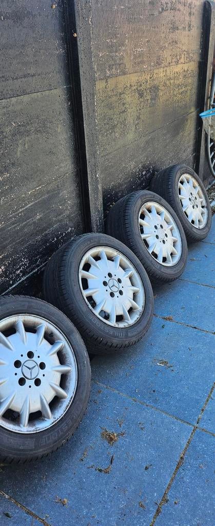 Originele Mercedes e klasse velgen en banden, Ophalen, Band(en)